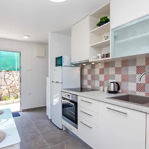 Mara Apartment Krk Town